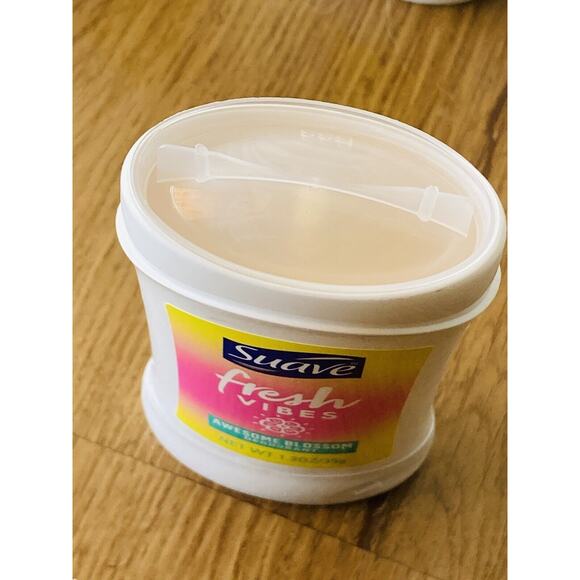 Lot 4 Suave Women’s 48HR Deodorant Fresh Vibes Awesome Blossom, 1.2 Oz No Alumin - Picture 5 of 9
